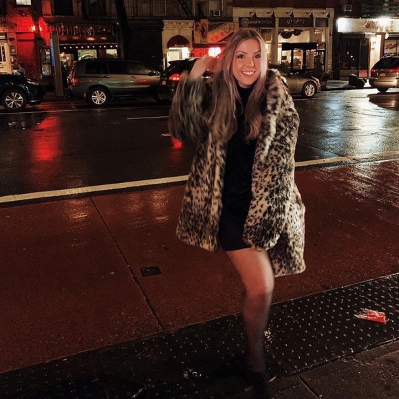 Hi everyone 😌✨ - Picture 1 of 1